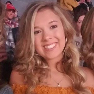 Meet your Posher, Michaela